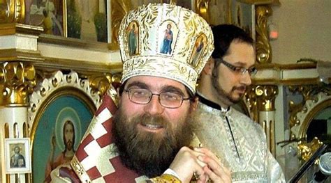 igreja ortodoxa tem padre